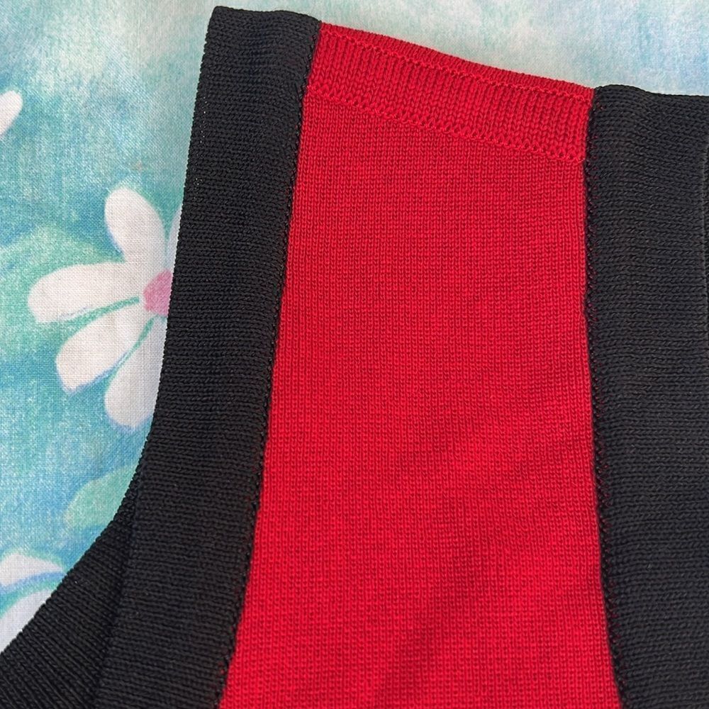 Exclusively Misook Knit Tank Top - L Red & Black - Picture 4 of 8